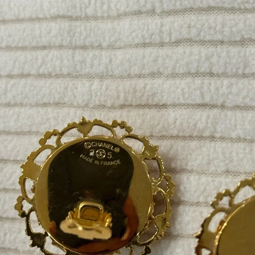 Chanel Vintage Gold Pearl Clip-On Earrings EUC - Beautiful Statement Piece